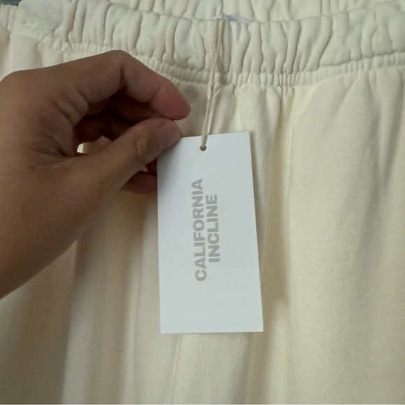 NWT CALIFORNIA INCLINE ivory off white cream cotton cropped jogger sweat pants - Picture 8 of 10